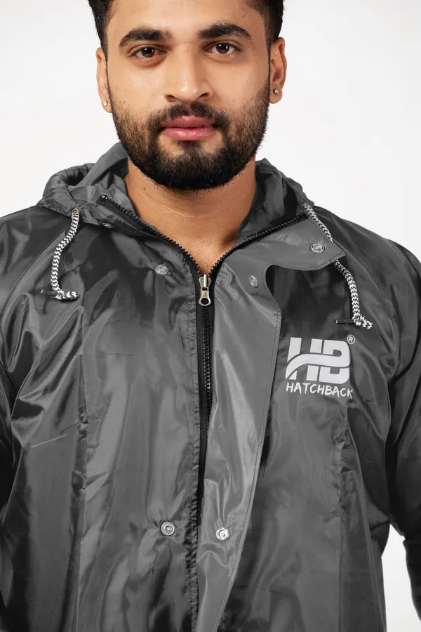 Grey_Polyester_Rain_Suit_Set_For_Men_And_Women