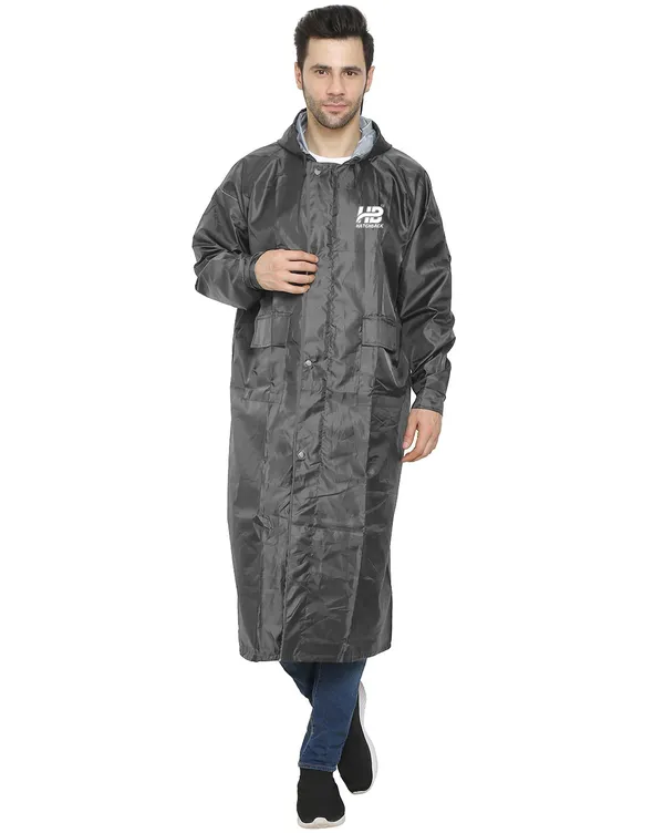 Grey_Waterproof_Polyester_Raincoat_For_Men_And_Women