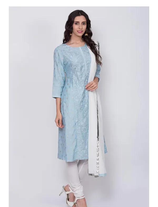 BIBA_Elegant_tonal_threadwork_with_delicate_floral_motifs,_complemented_by_subtle_decorative_detailing_across_the_kurta