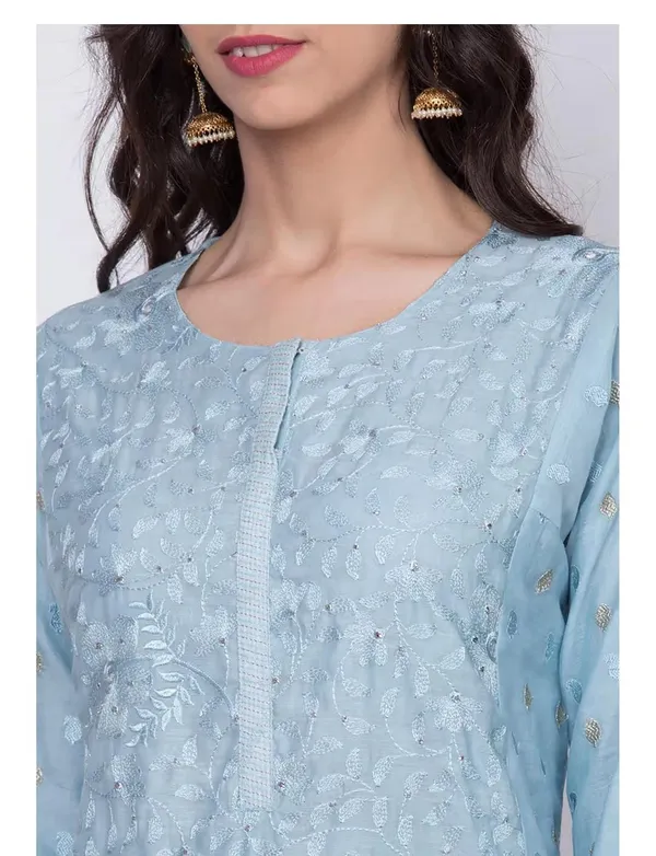 BIBA_Elegant_tonal_threadwork_with_delicate_floral_motifs,_complemented_by_subtle_decorative_detailing_across_the_kurta