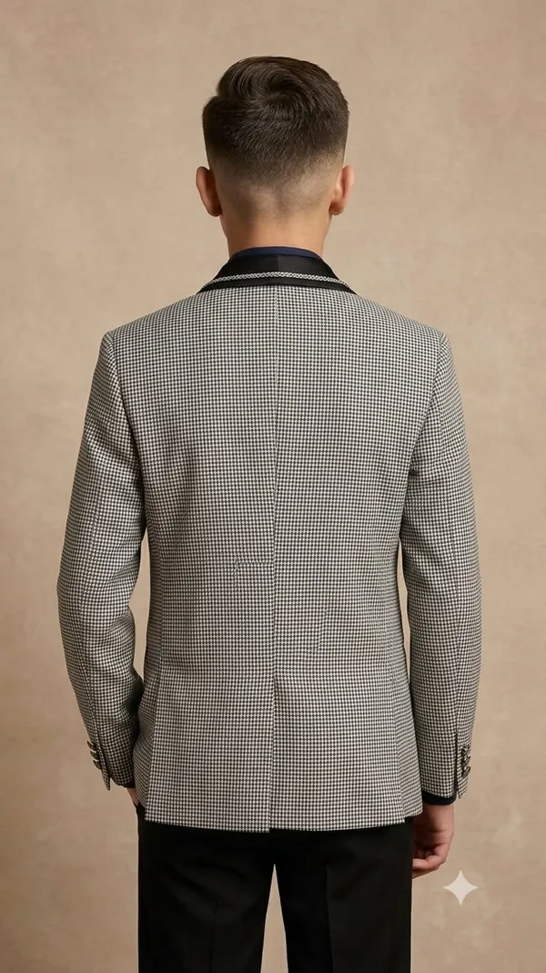 The_blazer_features_a_micro_houndstooth_(or_small_checkered_pattern)_
