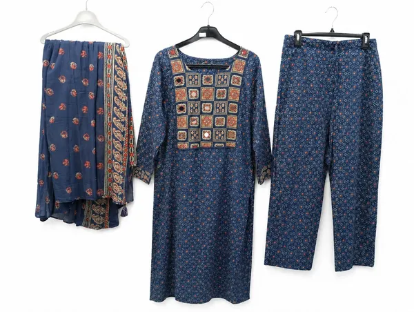 Navy_Blue_Ethnic_Mirror_Work_Kurta_Set_With_Dupatta_For_Women