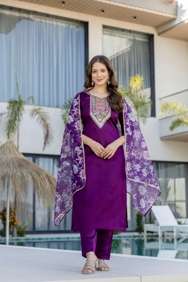 Purple_Embroidered_Kurta_Set_With_Floral_Dupatta_For_Women