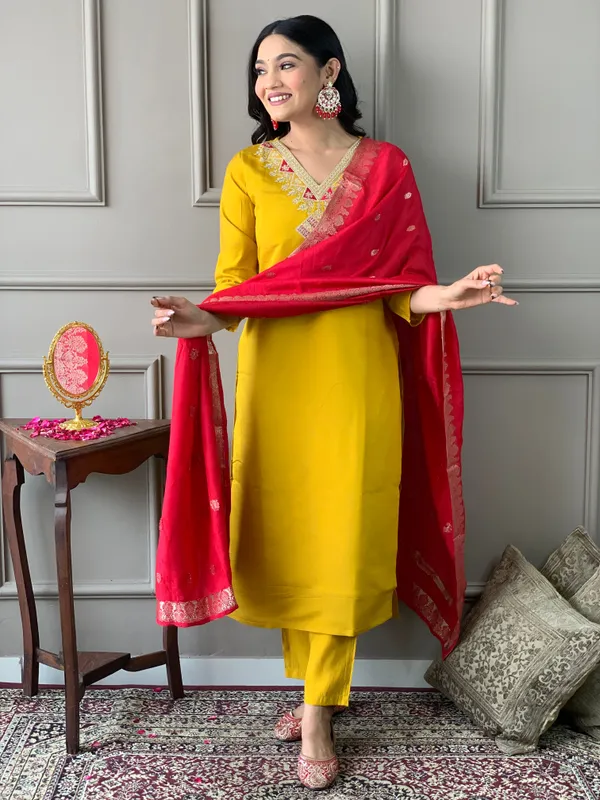 Yellow_Embroidered_Kurta_Set_With_Red_Dupatta_For_Women