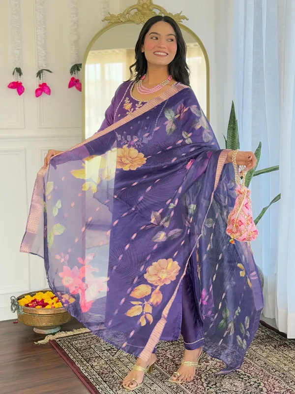 Purple_Embroidered_Kurta_Set_With_Floral_Dupatta_For_Women