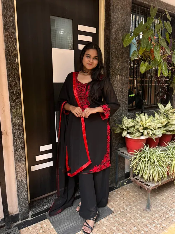 Black_Georgette_Embroidered_Kurti_Set_For_Women