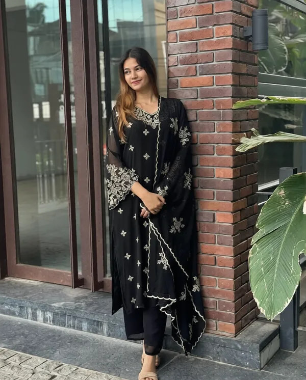 Black_Embroidered_Three_Piece_Suit_Set_For_Women