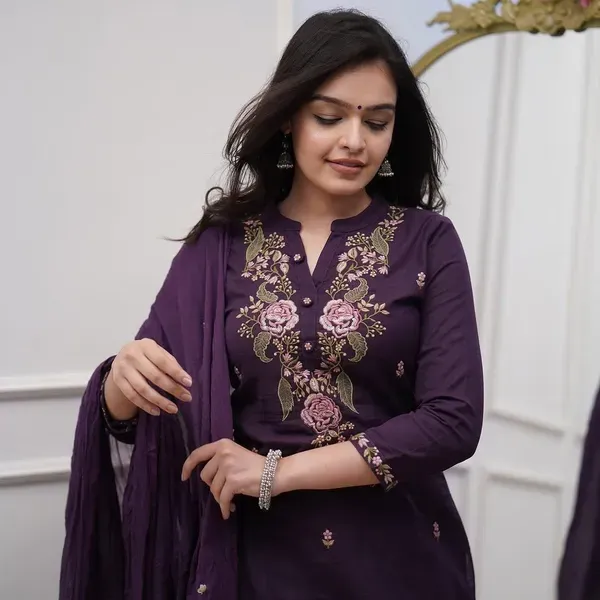 Purple_Embroidered_Floral_Kurta_Set_For_Women
