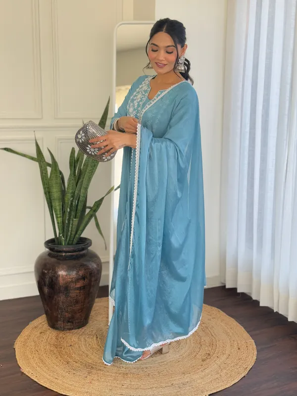 Blue_Georgette_Embroidered_Anarkali_Suit_Set_For_Women