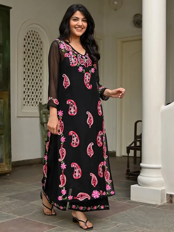 Black_Georgette_Embroidered_Paisley_Kurta_Set_For_Women
