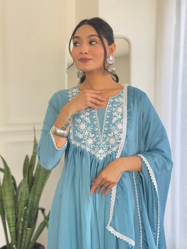 Blue_Georgette_Embroidered_Anarkali_Suit_Set_For_Women