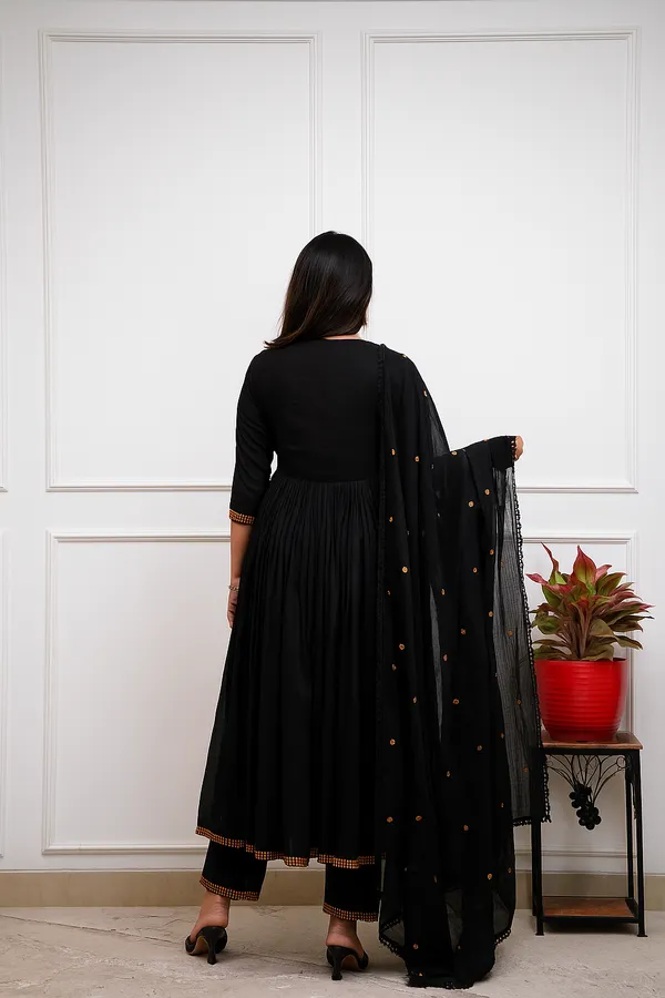 Black_Georgette_Embroidered_Anarkali_Suit_Set_For_Women