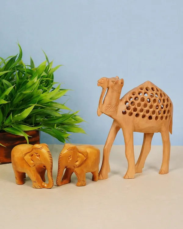 Handcrafted_Wooden_Camel_Figurine_With_Intricate_Jali_Work_And_Carved_Elephant_Pair_And_Natural_Finish_Decorative_Showpiece_Pack_Of_2