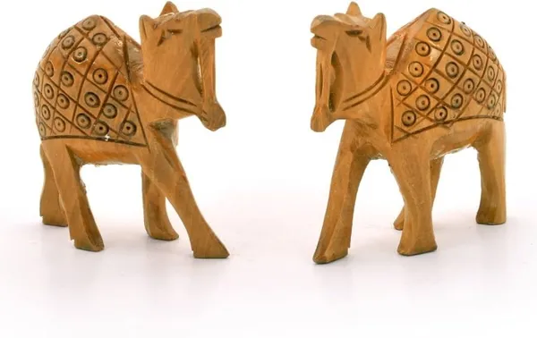 Handcrafted_Wooden_Camel_Figurine_With_Intricate_Jali_Work