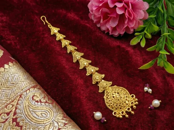 Mansi_Jewl_Point_Traditional_Gold_Plated_Maang_Tikka_for_Women_|_Ethnic_Chandbali_Style_Matha_Patti_with_Pearl_Design_for_Bridal_&_Festive_Wear
