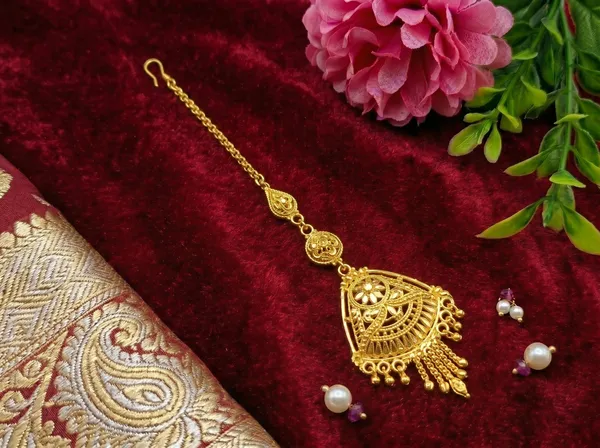 Mansi_Jewl_Point_Traditional_Gold_Plated_Maang_Tikka_for_Women_|_Ethnic_Chandbali_Style_Matha_Patti_with_Pearl_Design_for_Bridal_&_Festive_Wear