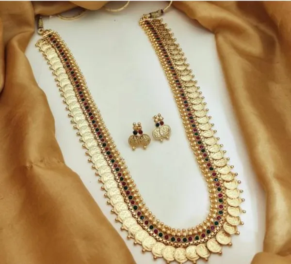 Traditional_Gold_Toned_Lakshmi_Kasu_Mala_Coin_Necklace_Set_With_Earrings