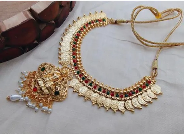 Traditional_South_Indian_Temple_Jewelry_Necklace_Set__Lakshmi_Coin_Design_With_Kundan_And_Pearl_Drops