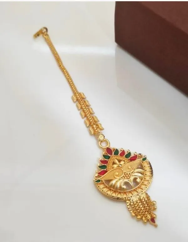 Traditional_Gold_Plated_Maang_Tikka_With_Peacock_Design_And_Colorful_Stone_Work