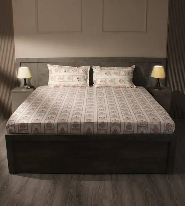 HCS_Living_Emperor_Collection_144_TC_Super_king_Size_Bedsheet_with_2_Pillow_Covers