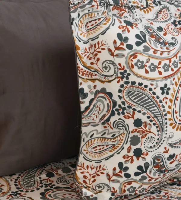 HCS_Living_Designer_Bohemian_Paisley_Super_King_Bedsheet_–_100%_Pure_Cotton_|_210_TC_Luxury_Satiny_Collection