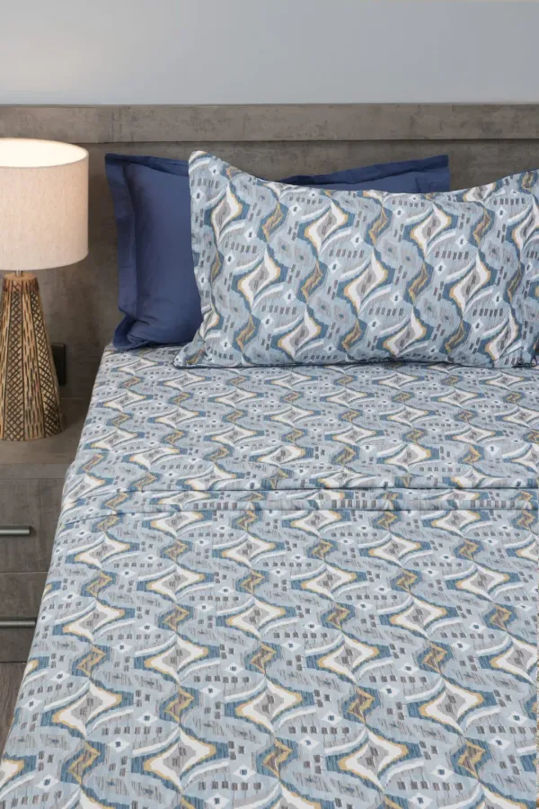 HCS_Living_Luxury_210_TC_Pure_Cotton_Bedsheet_–_Super_King_Size_|_Breathable,_Fade-Resistant_Bohemian_Paisley_Bedsheet