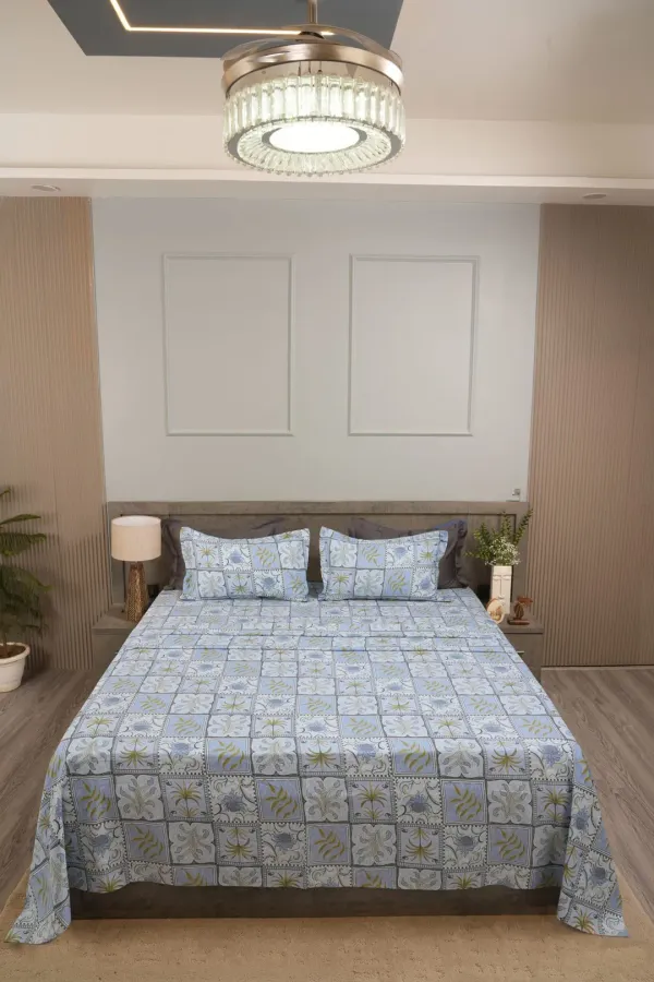 Transform_Your_Bedroom_with_HCS_Living_210_TC_Pure_Cotton_Super_King_Bedsheet_–_Luxury_Satiny_Collection_&_Designer_Print.