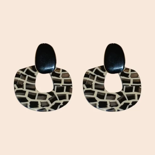 Geometric_Earrings_-_Black_&_White