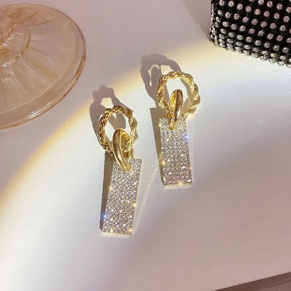 Silver_needle_square_earrings