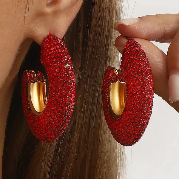 C-Shaped_Studs_-_Red