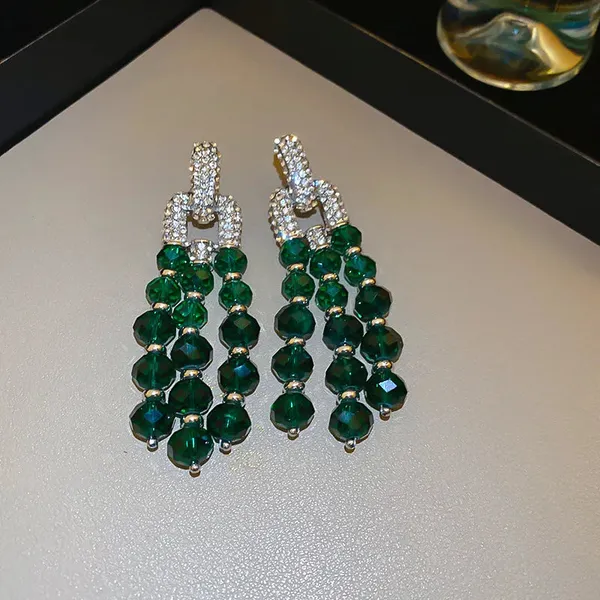 Elegant_Embedded_Tassel_Earrings