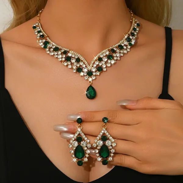 Necklace_Set_Rhinestone_-_Gold_and_Green