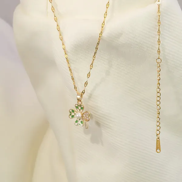 Four_Leaf_Clover_Gold_Plated_Pendant