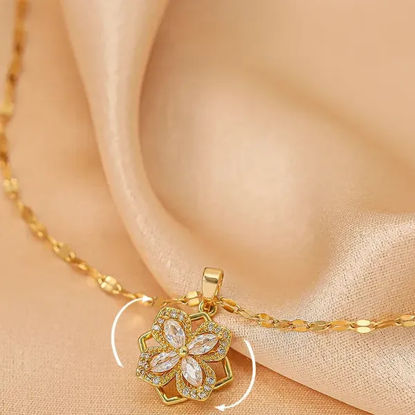 Gold_Plated_Pendant_-_Rotating_Four_Leaf_Clover