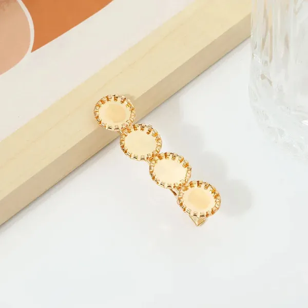 Korean_Style_Metal_Hair_Clip_(single_piece)