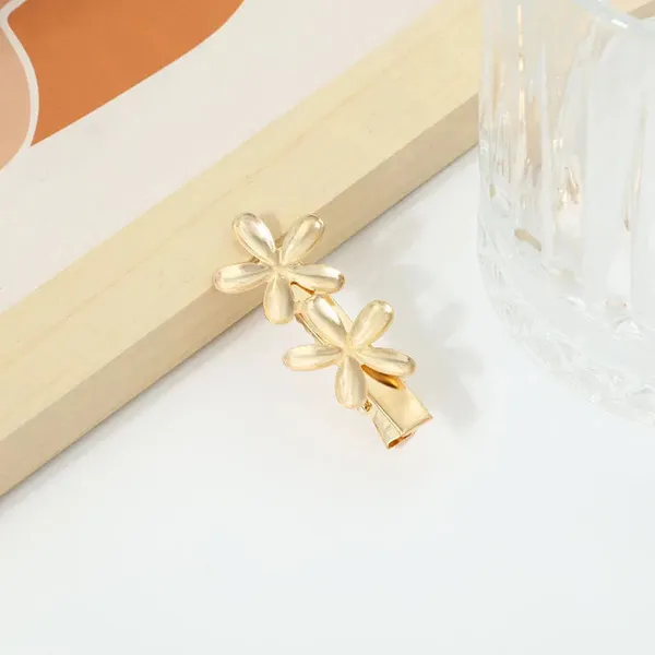 Korean_Style_Metal_Hair_Clip_(single_piece)