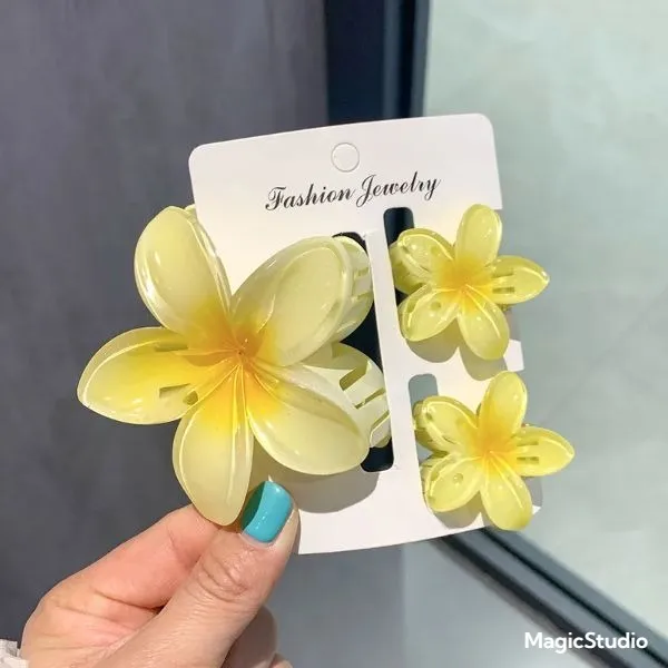 Yellow_Three-Piece_Set_Clip