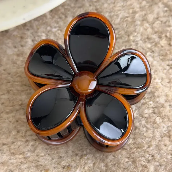 Elegant_Plumeria_Acrylic_Hair_Claw_-_Black_Flowers