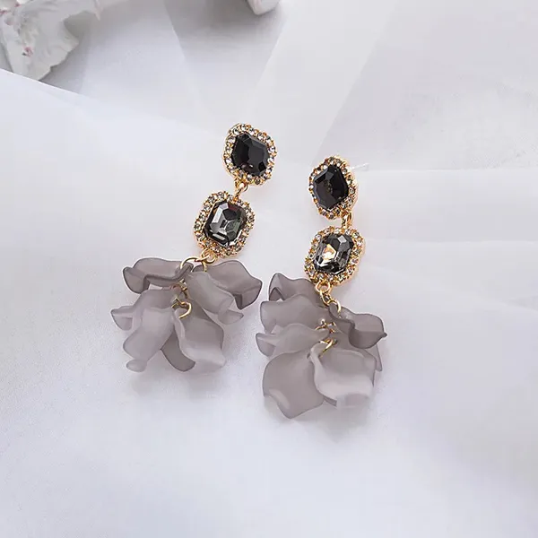 Flower_Acrylic_Earrings