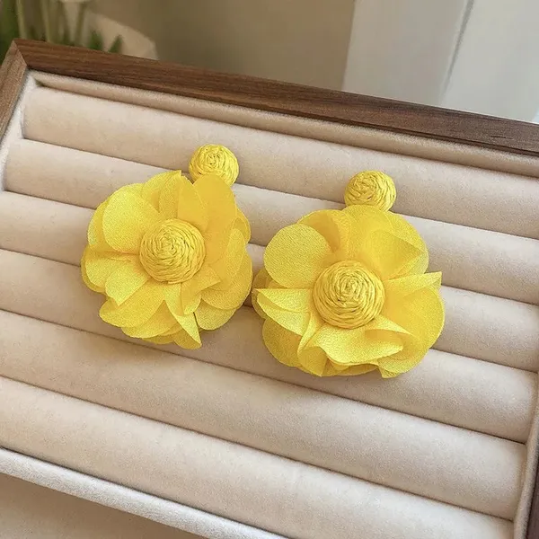 Yellow_flower_earrings