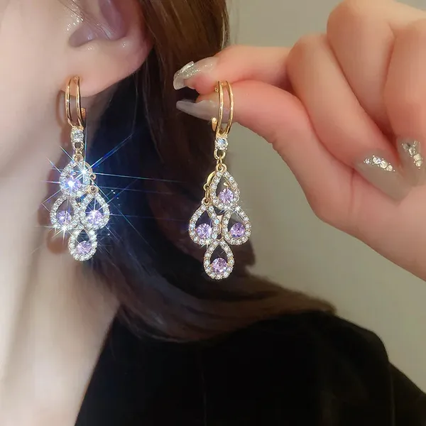 Elegant_Lilac_Crystal_Drop_Earrings