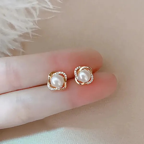 Pearl_Stud