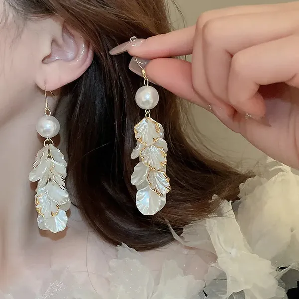 Gold-White_Petals_Earring