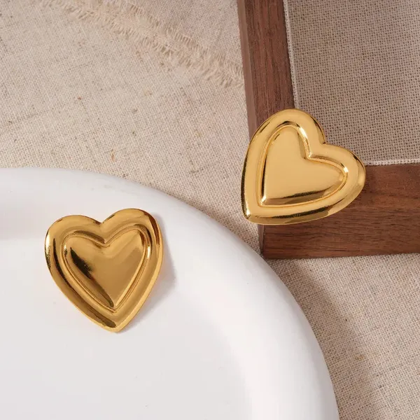 Love_Heart_Gold_Plated_Stud