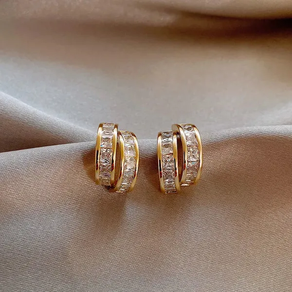 Crystal_Stud_Earrings