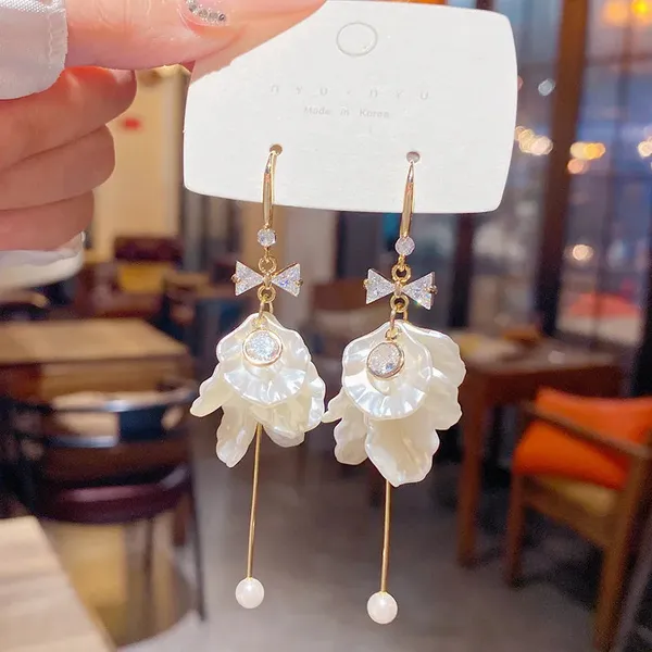 French_Style_Pearl_Flower_Earring