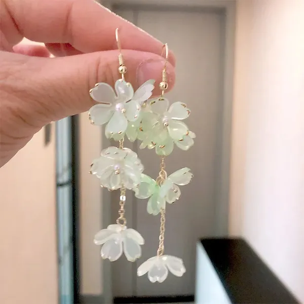Korean_Beaded_Petal_Earrings