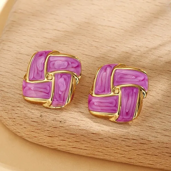 Square_Spiral_Stud_-_Purple