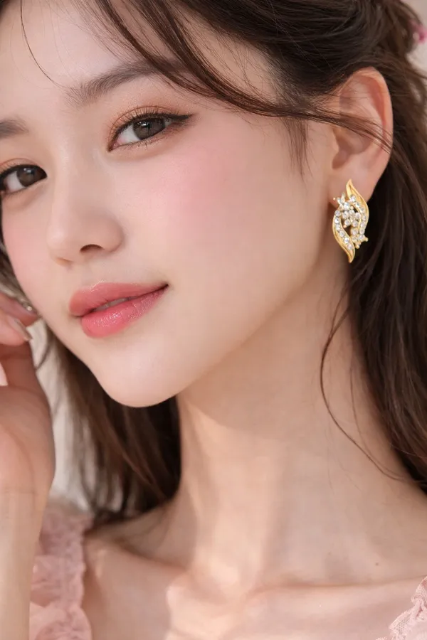 Royal_Spark_Gold_Plated_Studs