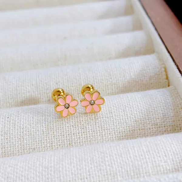 Blush_Daisy_Studs_-_Gold_Plated